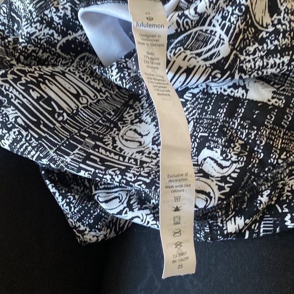 Lululemon Wunder Train High-Rise Tight 25"
Tear It Up Alpine White Black size 0 - Picture 9 of 13